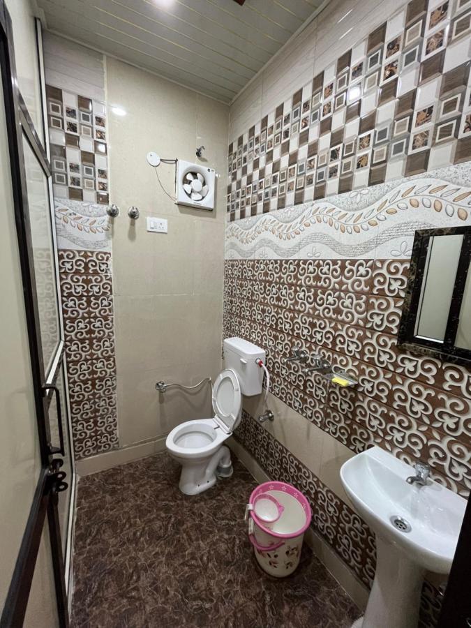 Dream Land Hotel 贾姆穆 外观 照片